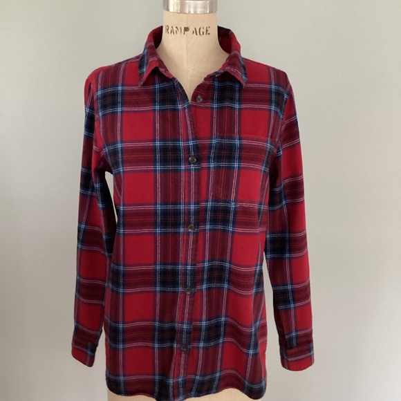 Old Navy The Classic Plaid Shirt Size Medium - Picture 2 of 8